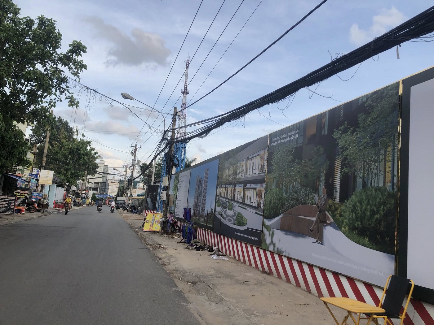 Hàng rào quây kín xung quanh dự án Happy One Mori